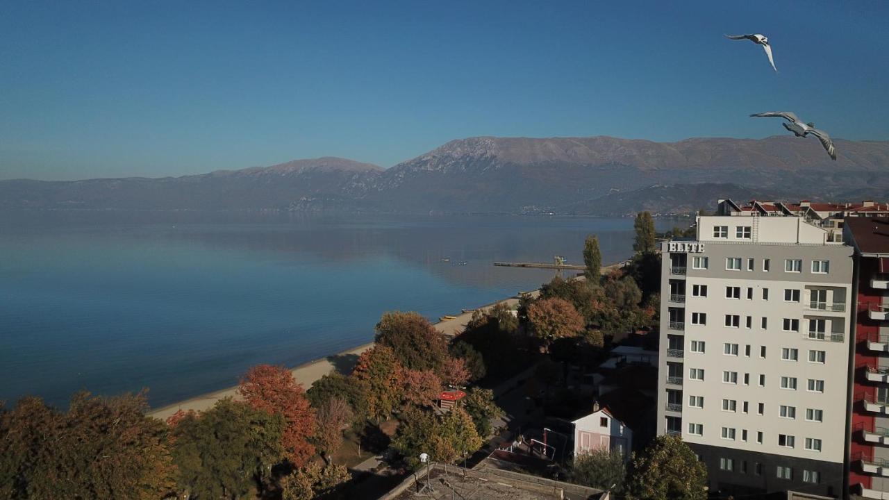 Hotel Elite Pogradec Exteriér fotografie
