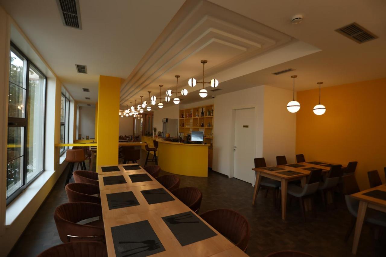Hotel Elite Pogradec Exteriér fotografie