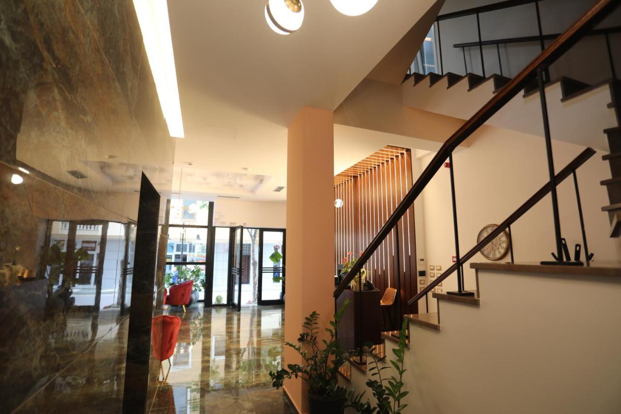 Hotel Elite Pogradec Exteriér fotografie