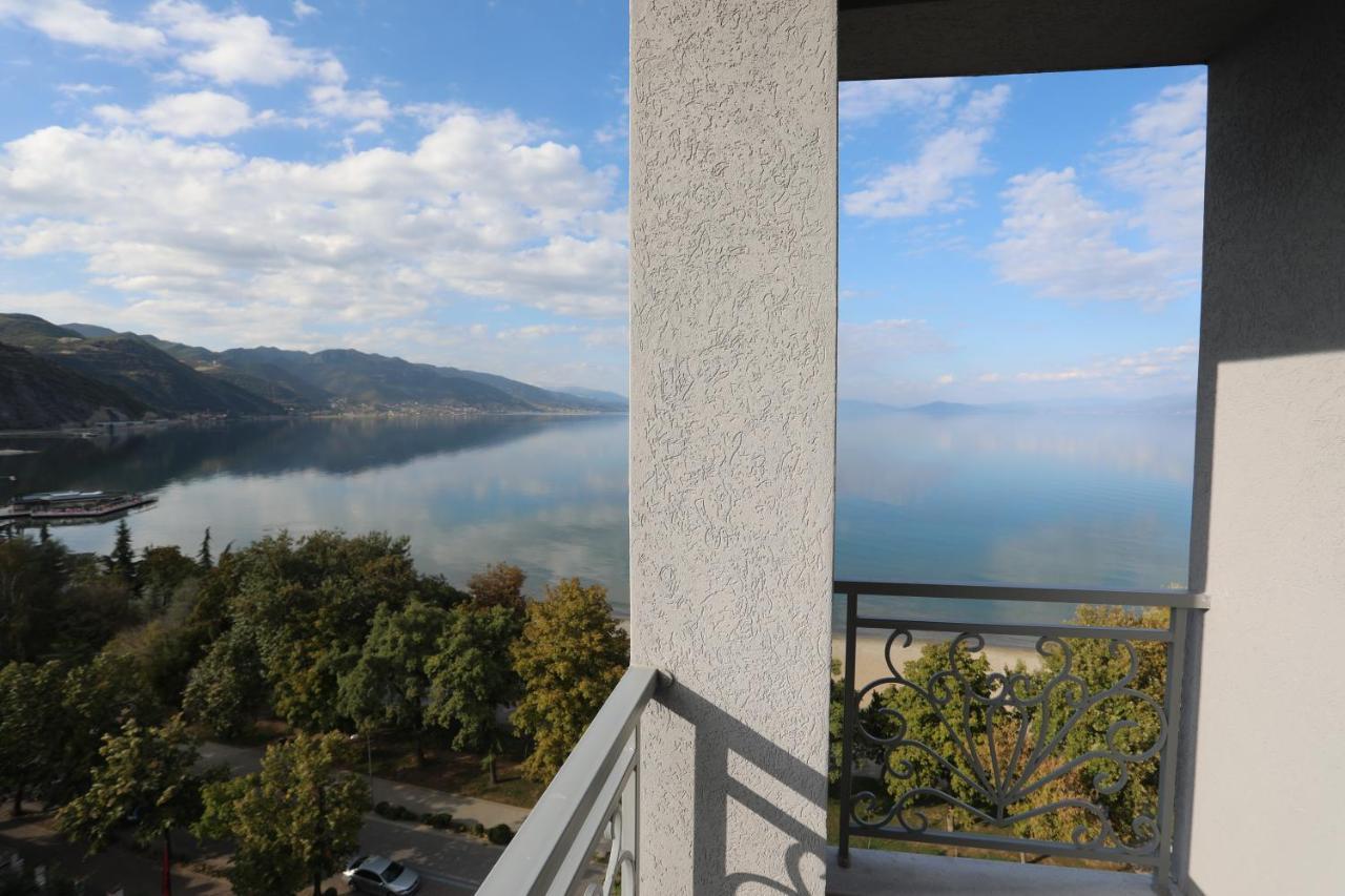 Hotel Elite Pogradec Exteriér fotografie