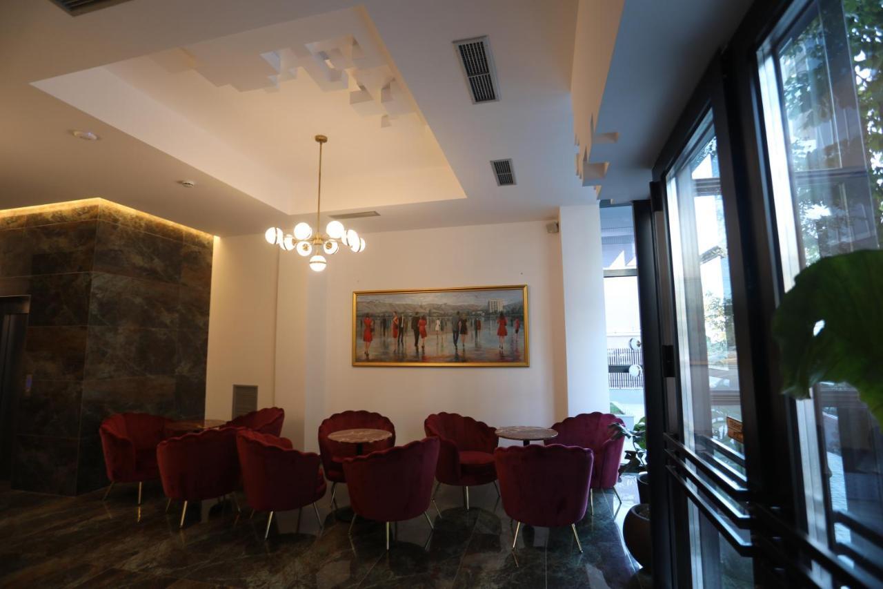 Hotel Elite Pogradec Exteriér fotografie