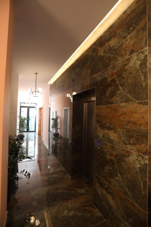 Hotel Elite Pogradec Exteriér fotografie