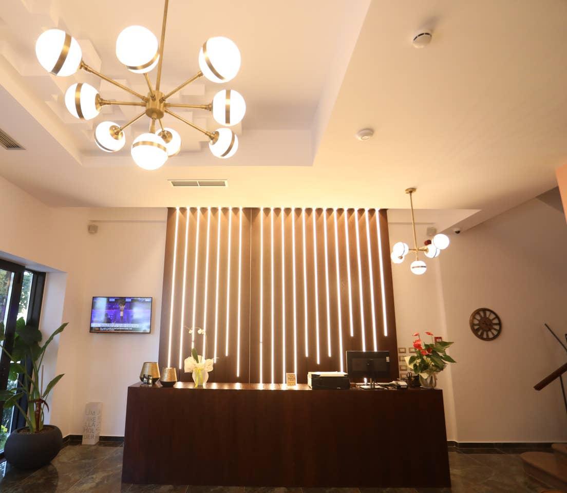 Hotel Elite Pogradec Exteriér fotografie
